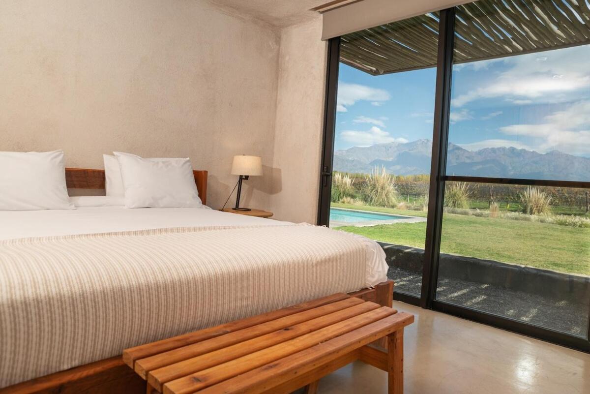 Casa Crux - Bodega Alfa Crux Villa Eugenio Bustos Exteriör bild